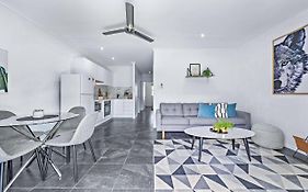 Modern Beach Front Apartment
